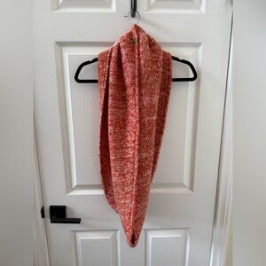 FRYE AND CO. Red and White Knit Scarf